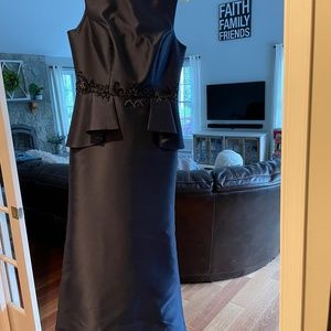 Beautiful navy Mother-of-the-bride dress